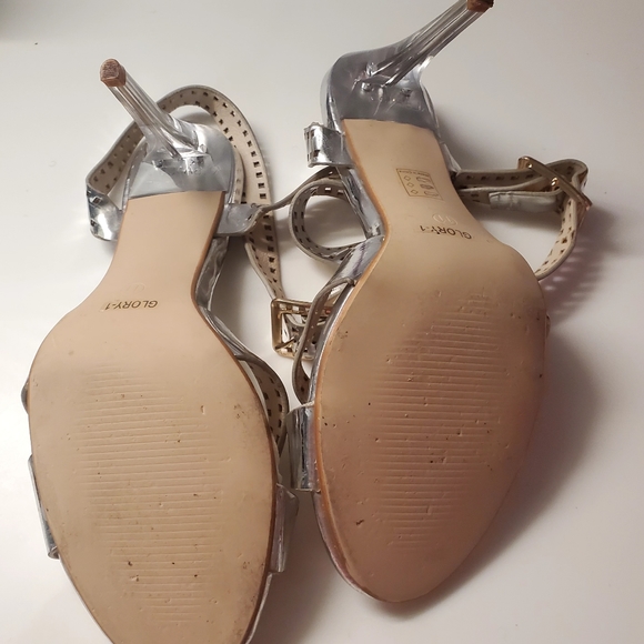 Cape Ribbon Silver Metallic Stilettos Sandals. SIZE 11. - Picture 3 of 4